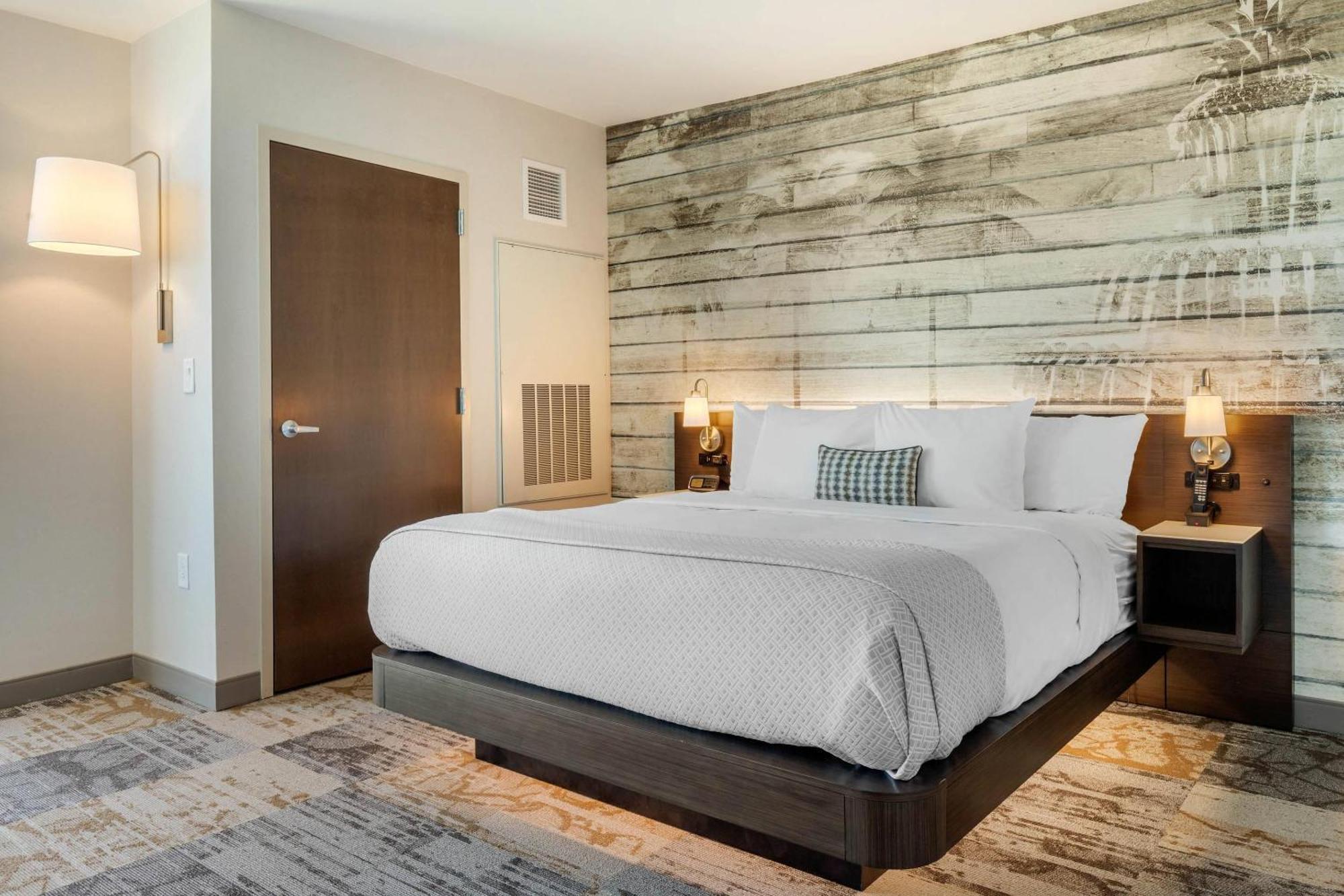 Cambria Riverview Charleston