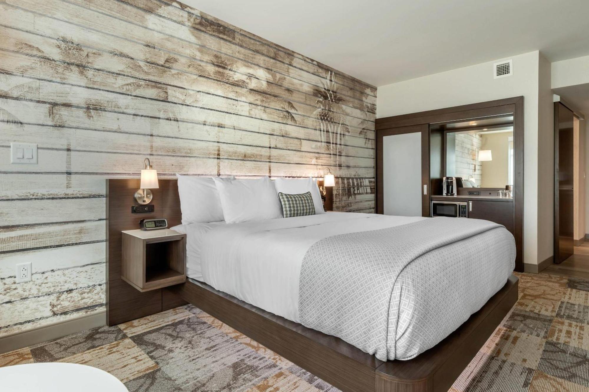 Cambria Riverview 3*